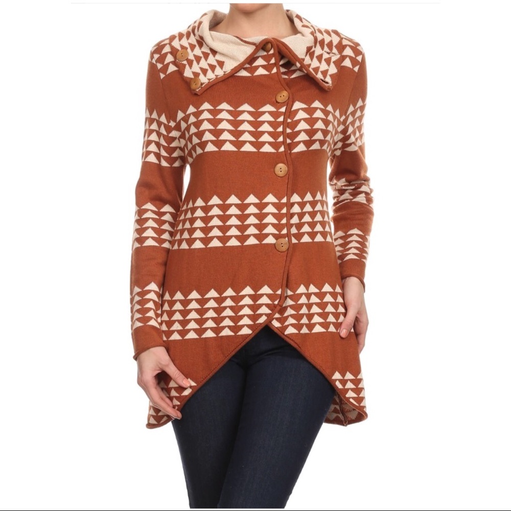 Arrow design sweater Coat